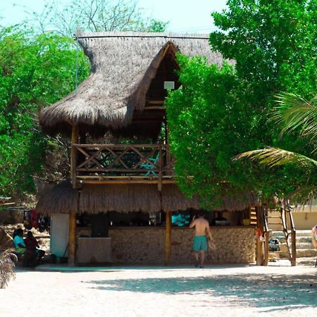 Amalife Beach Club & Hotel Tierra Bomba Buitenkant foto